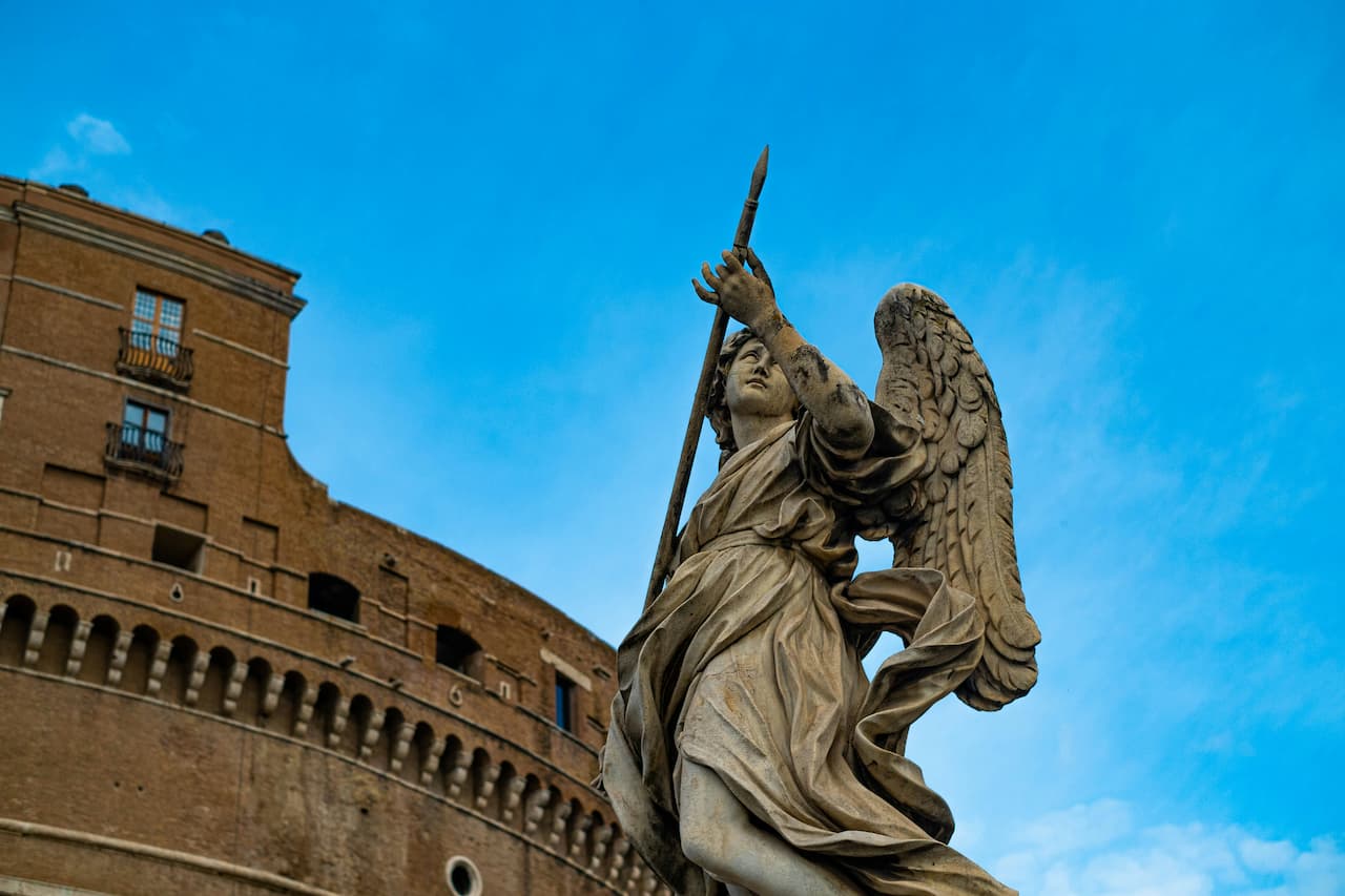 it is worth visiting castel sant'angelo rome